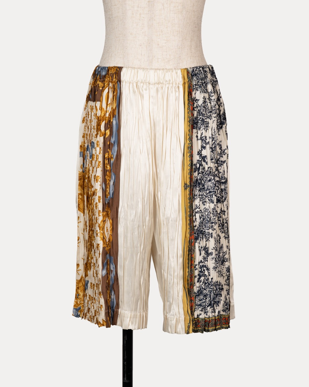 ”pleated” Vintage Scarf Shorts