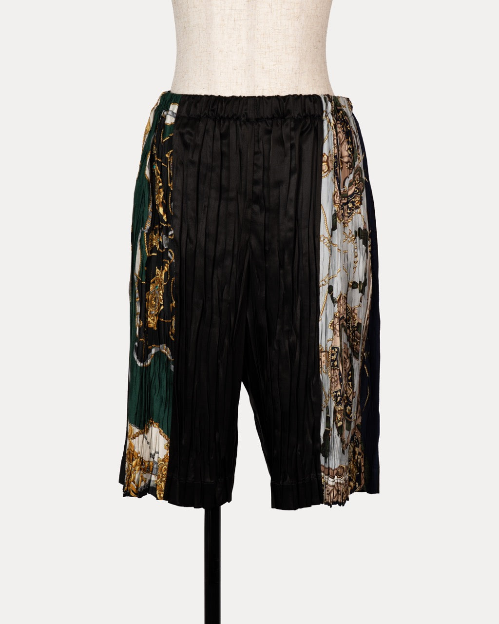 ”pleated” Vintage Scarf Shorts