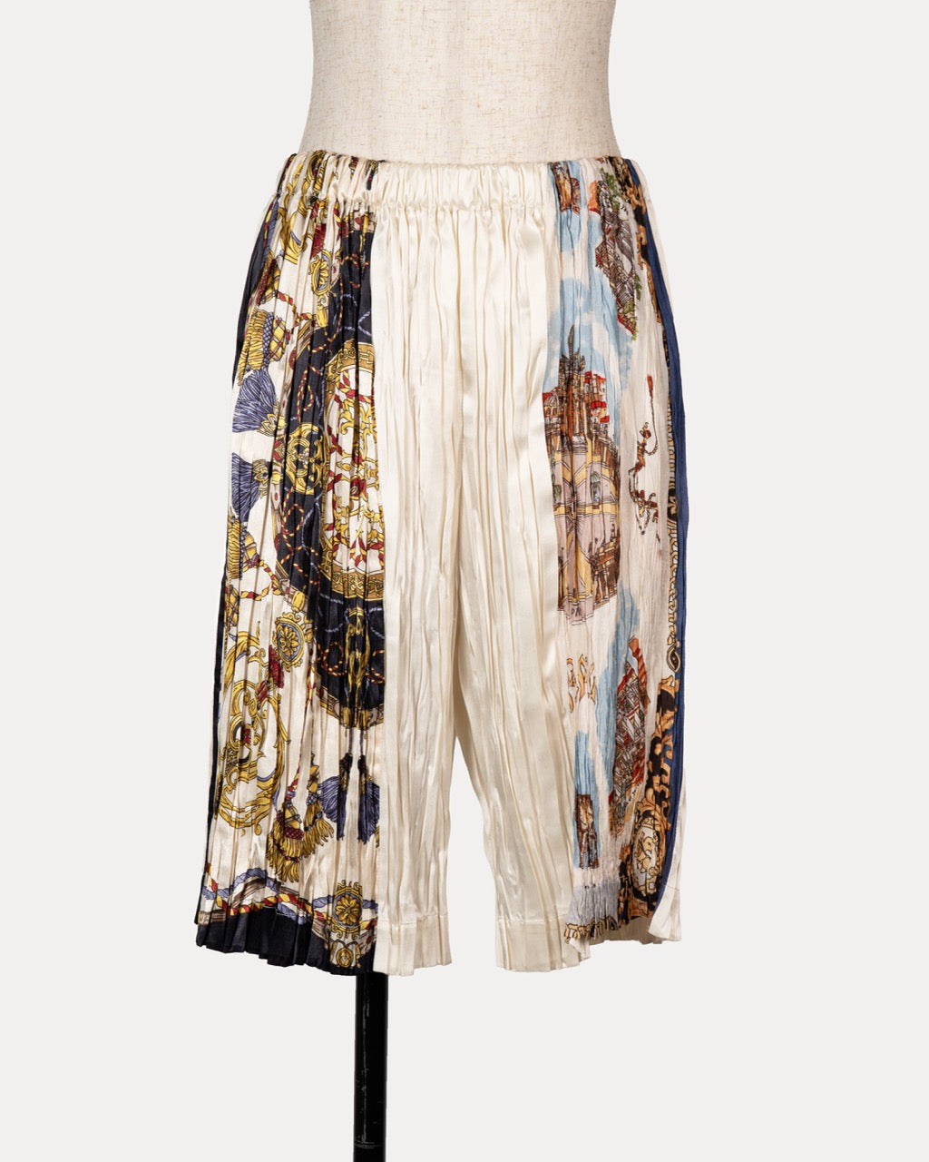 ”pleated” Vintage Scarf Shorts